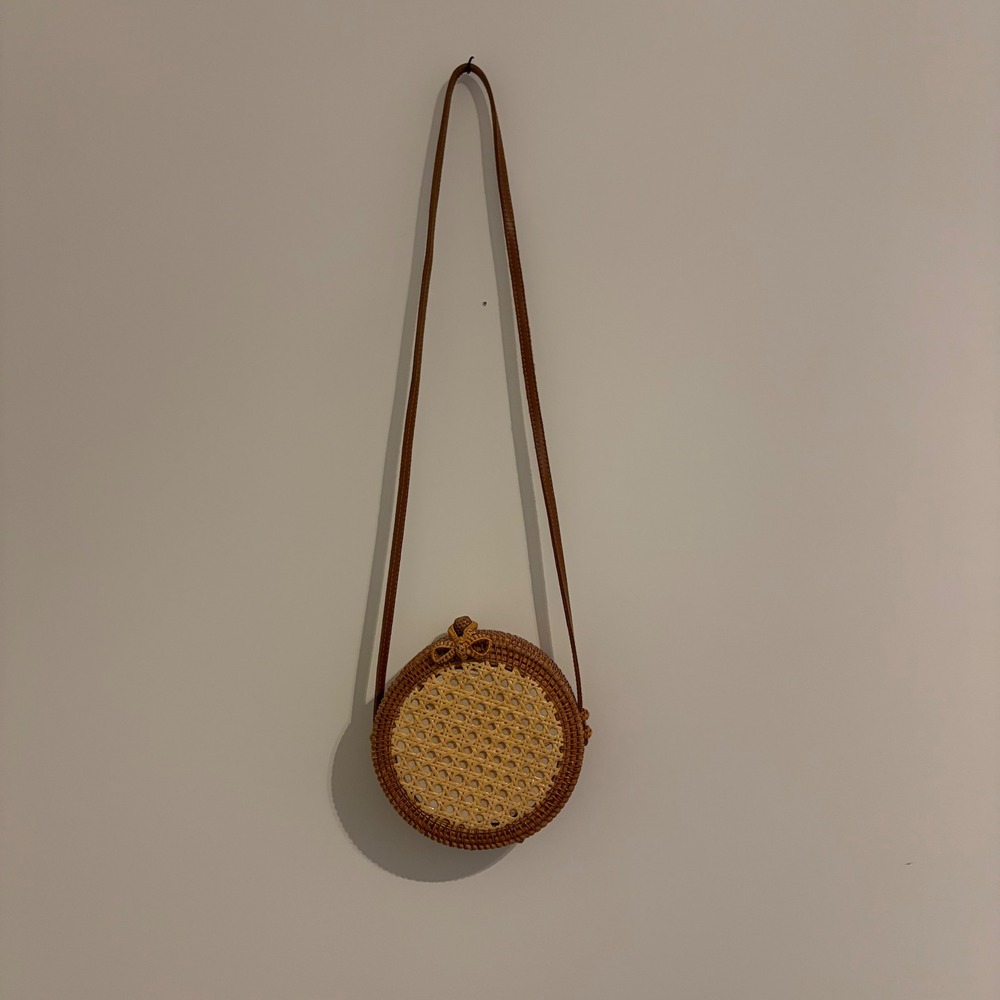 Round Rattan Crossbody Bag Woven Star Pattern Cane Circle Purse Brown Tan Boho